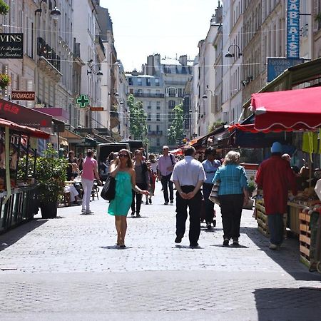 Appartamento Renovated Studio For 2 Parigi Esterno foto