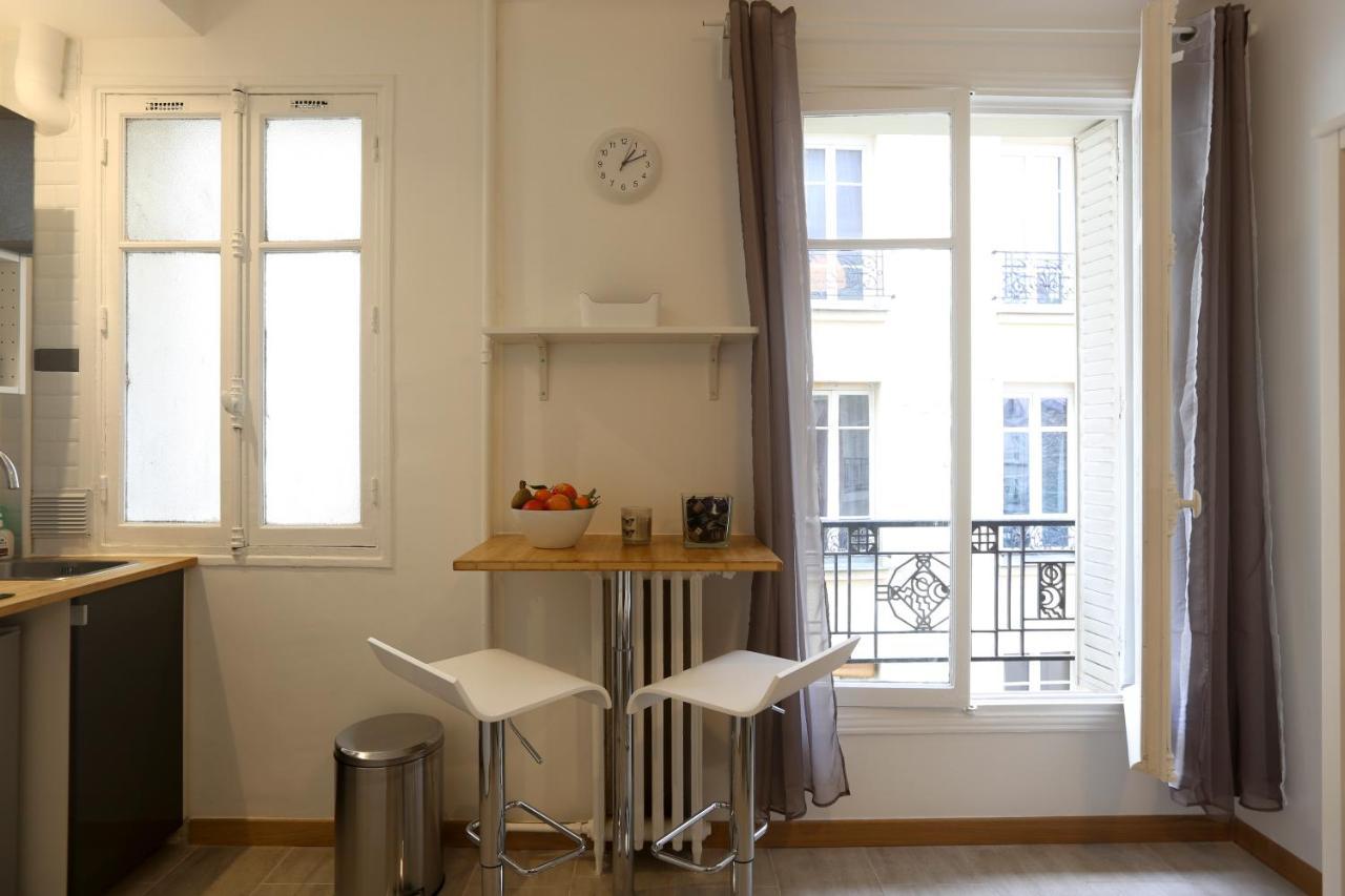 Appartamento Renovated Studio For 2 Parigi Camera foto